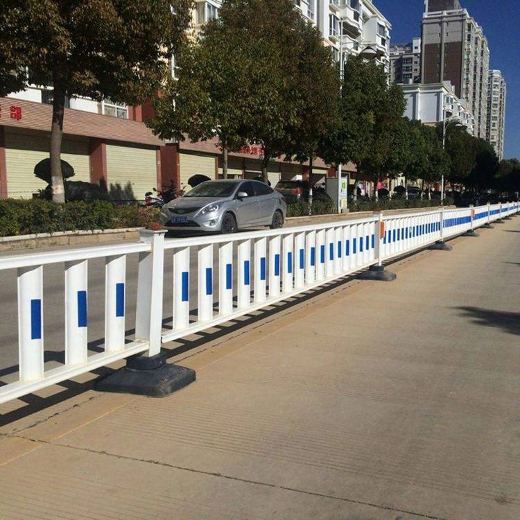 宁强PVC道路护栏